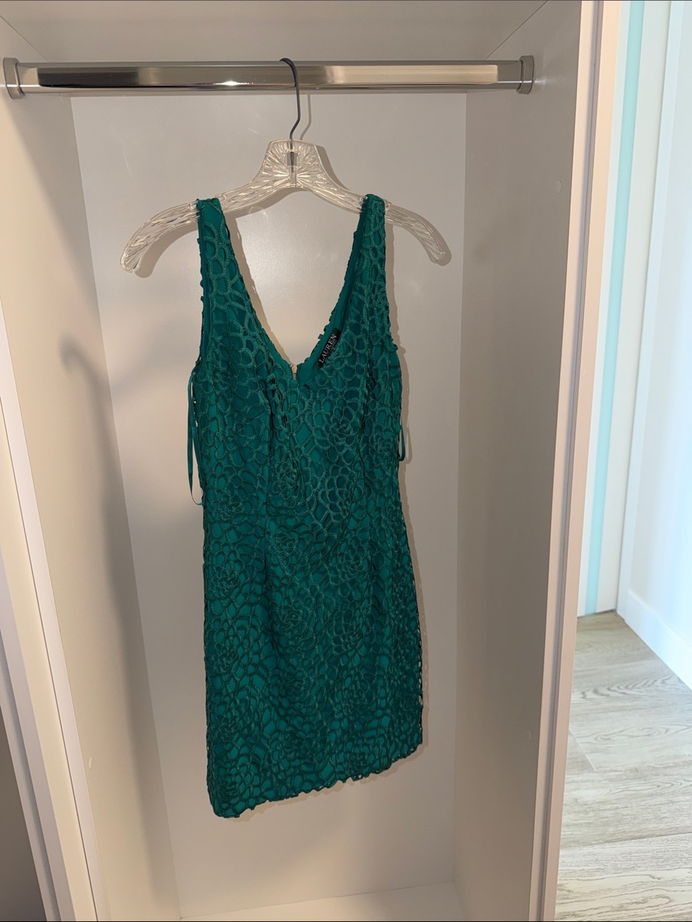 Green Lace Mini Dress with V-Neck